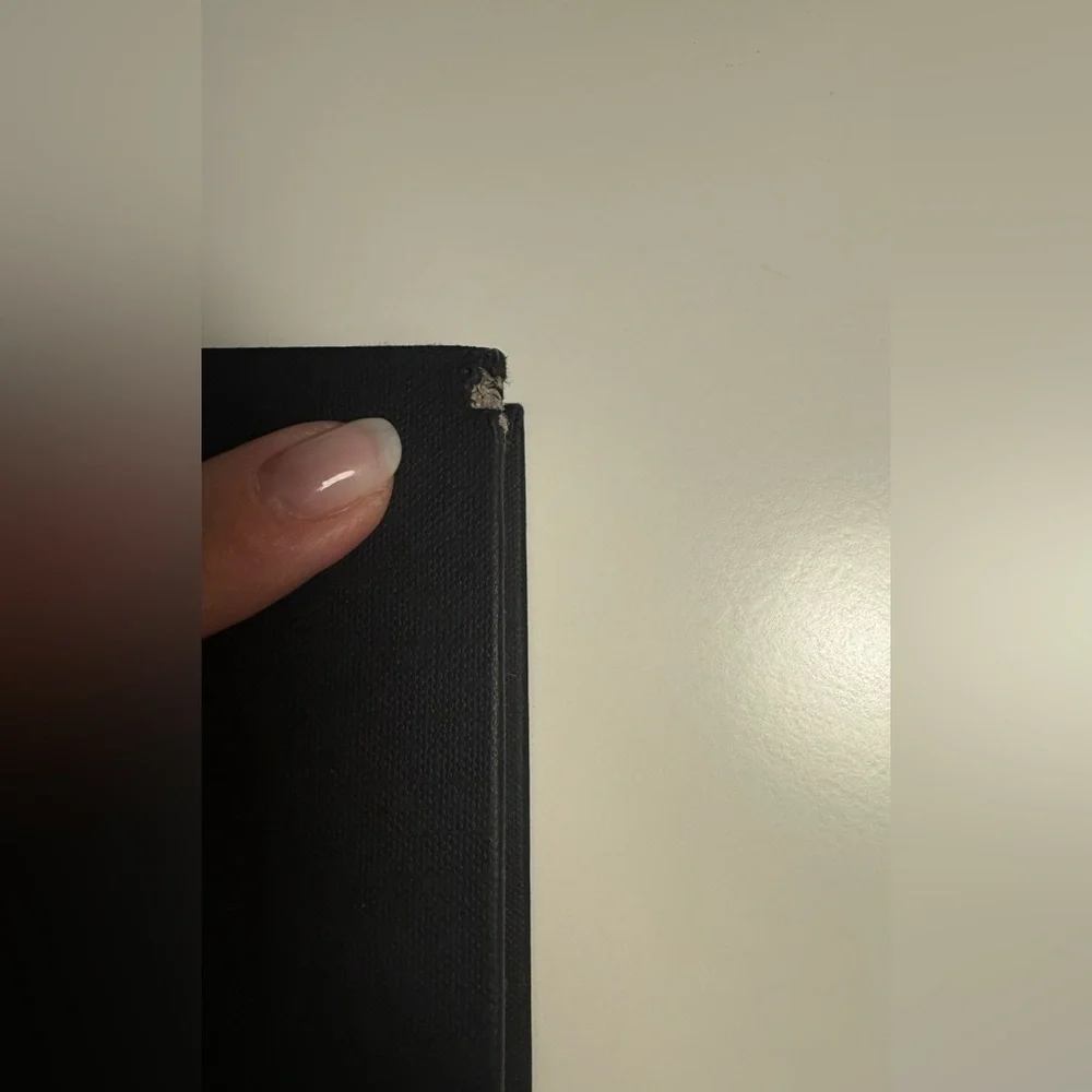 Nobody’s Girl by Virginia Roberts Giuffre - Hardcover Book - Picture 5 of 6